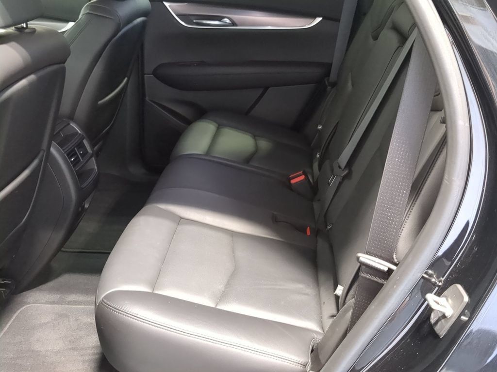Used 2019 Cadillac XT5 Luxury FWD image 23