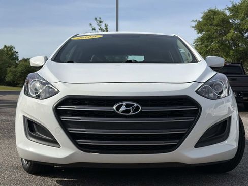 Used 2016 Hyundai Elantra GT FWD image 5