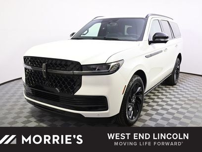 New 2026 Lincoln Navigator Reserve w/ Jet Appearance Package