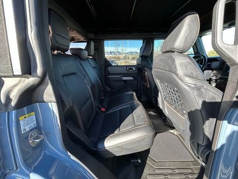 Used 2023 Ford Bronco Badlands w/ Sasquatch Package image 27