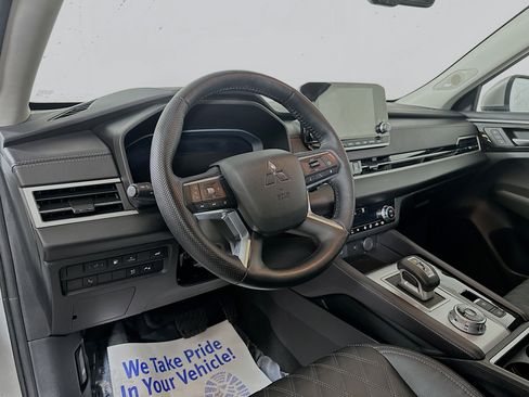 Used 2023 Mitsubishi Outlander SEL 40th Anniversary image 9