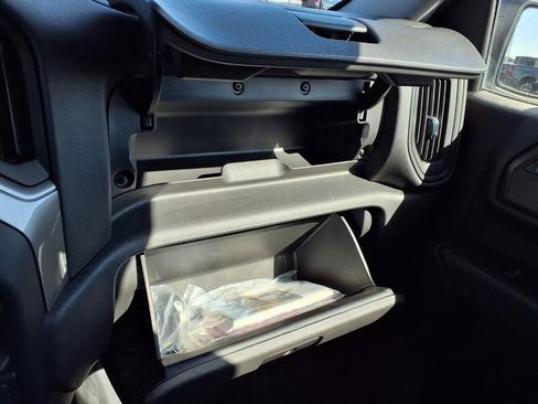 Used 2025 Chevrolet Silverado 1500 W/T RWD image 12