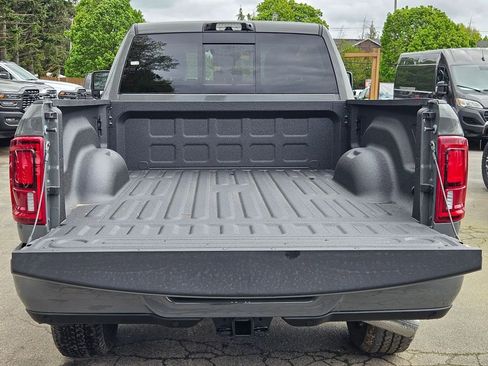 New 2026 RAM 2500 Laramie AWD/4WD image 10