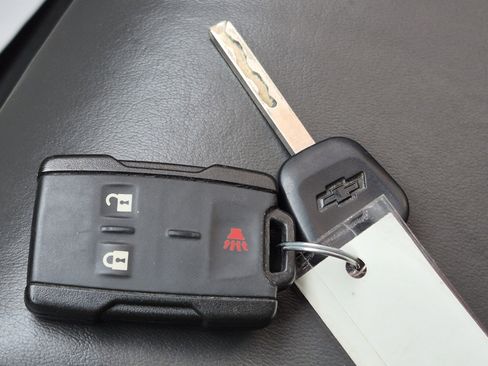 Used 2018 Chevrolet Silverado 1500 Custom w/ Custom Value Package image 27