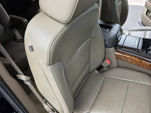 Used 2016 Chevrolet Suburban LTZ AWD/4WD image 30
