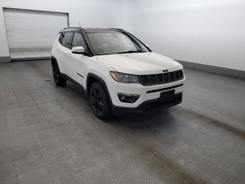 Used 2019 Jeep Compass Latitude AWD/4WD image 13