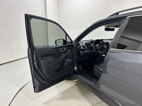 Used 2020 Subaru Forester Limited w/ Popular Package #3 AWD/4WD image 24
