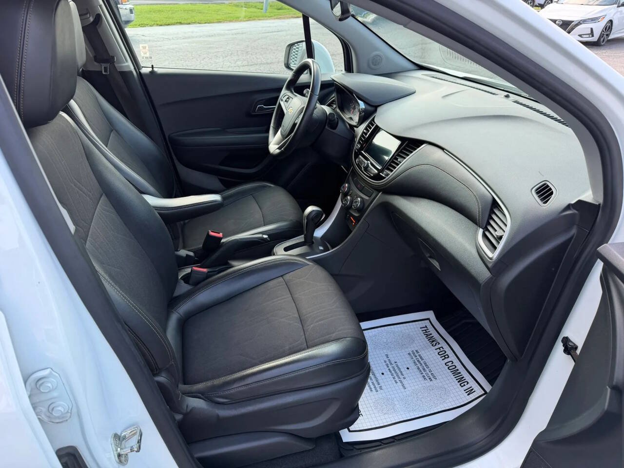 Used 2018 Chevrolet Trax LT w/ LT Convenience Package AWD/4WD image 21