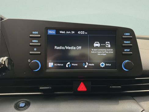 Certified 2025 Hyundai Elantra Sport FWD image 25
