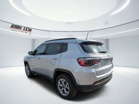 New 2026 Jeep Compass Latitude image 5