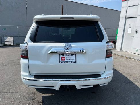 Used 2023 Toyota 4Runner Limited AWD/4WD image 5
