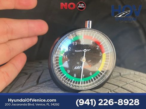 Certified 2024 Hyundai Santa Cruz Limited AWD/4WD image 28