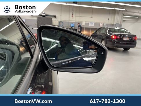 New 2025 Volkswagen ID.4 Pro S image 7