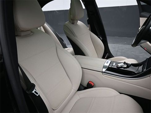 Used 2022 Mercedes-Benz C 300 Sedan image 22