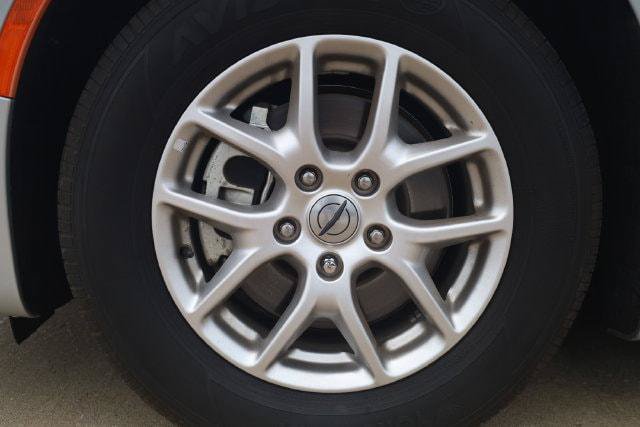 Certified 2024 Chrysler Pacifica Touring-L FWD image 8