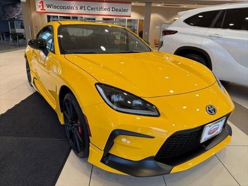New 2026 Toyota GR86 YUZU Limited image 7