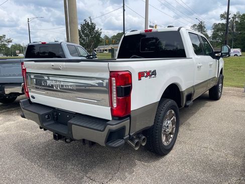 New 2026 Ford F250 King Ranch w/ FX4 Off-Road Package AWD/4WD image 12
