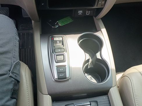 Used 2021 Honda Pilot EX-L image 25
