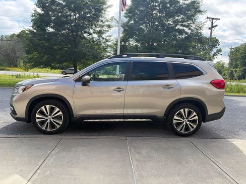 Used 2019 Subaru Ascent Limited AWD/4WD image 4
