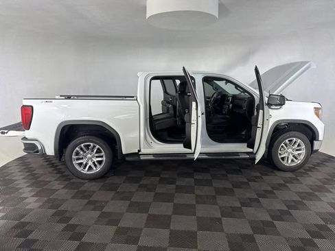 Used 2021 GMC Sierra 1500 SLT AWD/4WD image 14