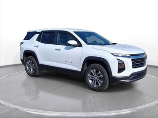 Used 2025 Chevrolet Equinox LT w/ Safety and Technology Package video 2