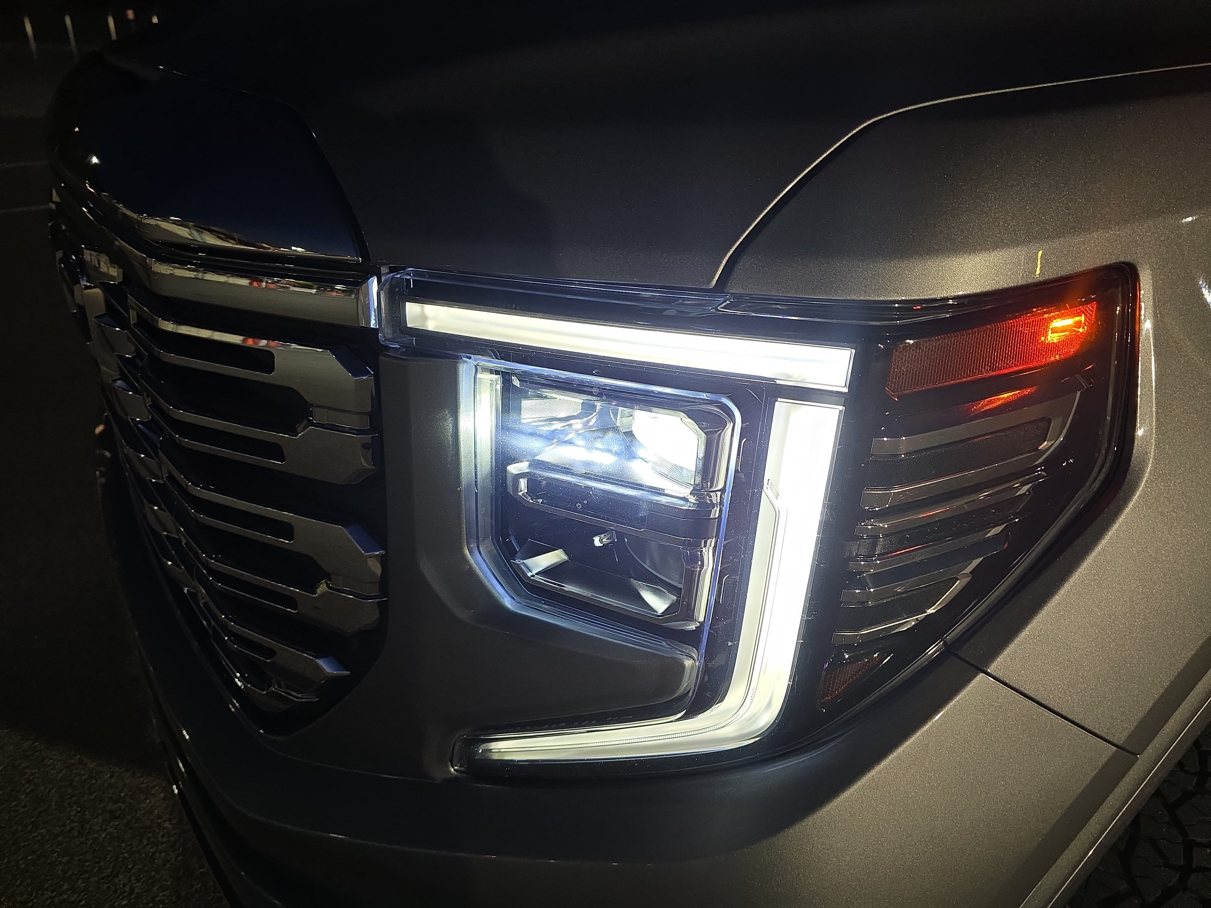 Used 2023 GMC Sierra 1500 Denali w/ Technology Package AWD/4WD image 30