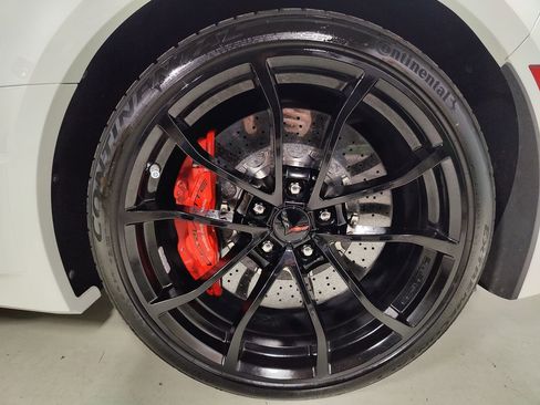 Used 2017 Chevrolet Corvette Grand Sport image 23