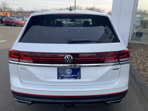Certified 2025 Volkswagen Atlas SEL image 7