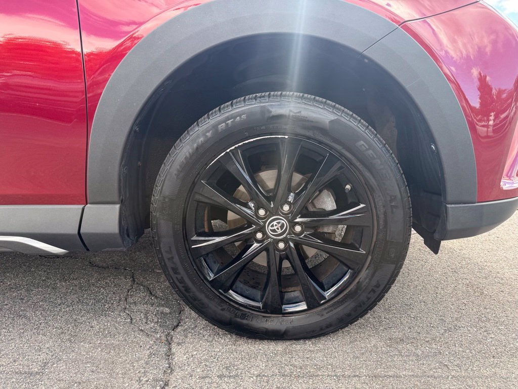 Used 2018 Toyota RAV4 Adventure AWD/4WD image 26