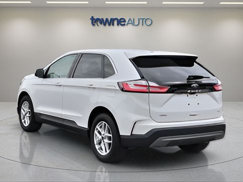 Used 2023 Ford Edge SEL w/ Convenience Package AWD/4WD image 3