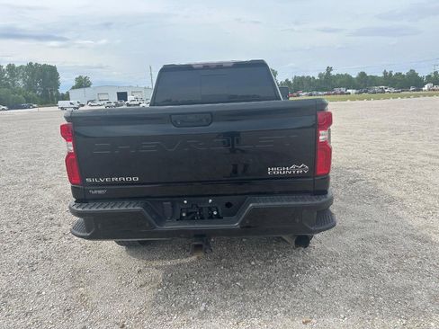 Used 2021 Chevrolet Silverado 2500 High Country w/ Z71 Off-Road Package AWD/4WD image 5