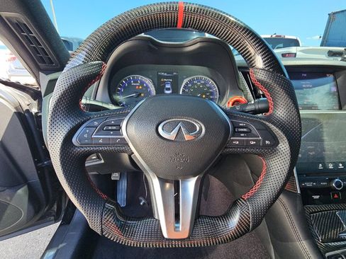 Used 2018 INFINITI Q60 3.0t Luxe AWD/4WD image 7