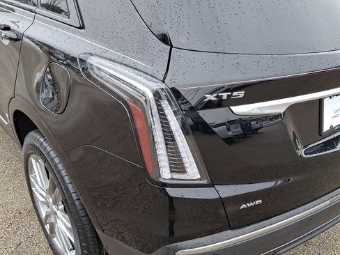 Certified 2023 Cadillac XT5 Sportv image 12