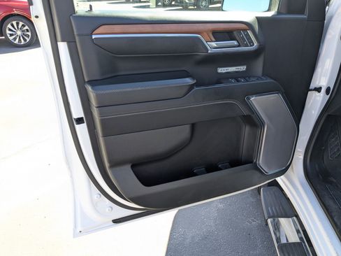 Used 2023 GMC Sierra 1500 Denali AWD/4WD image 15