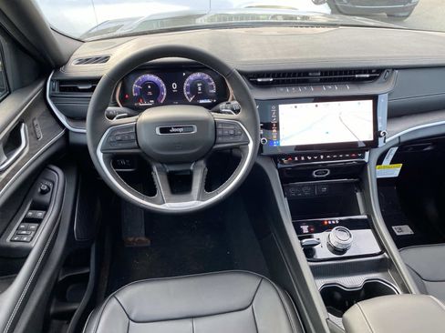 New 2026 Jeep Grand Cherokee Limited w/ Limited Altitude Package image 8