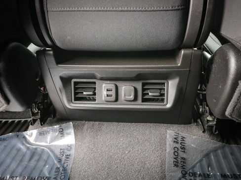 Used 2020 GMC Sierra 1500 Elevation image 33