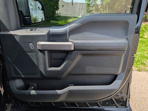Used 2019 Ford F150 XLT w/ Equipment Group 302A Luxury AWD/4WD image 34