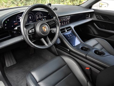 Certified 2024 Porsche Taycan 4S AWD/4WD image 3