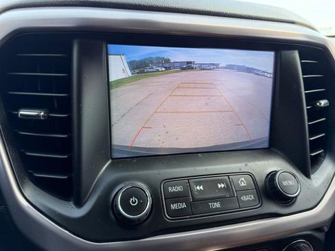 Used 2018 GMC Acadia SLT w/ LPO, Protection Package AWD/4WD image 21