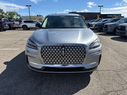 Used 2023 Lincoln Corsair FWD w/ Equipment Group 101A image 2