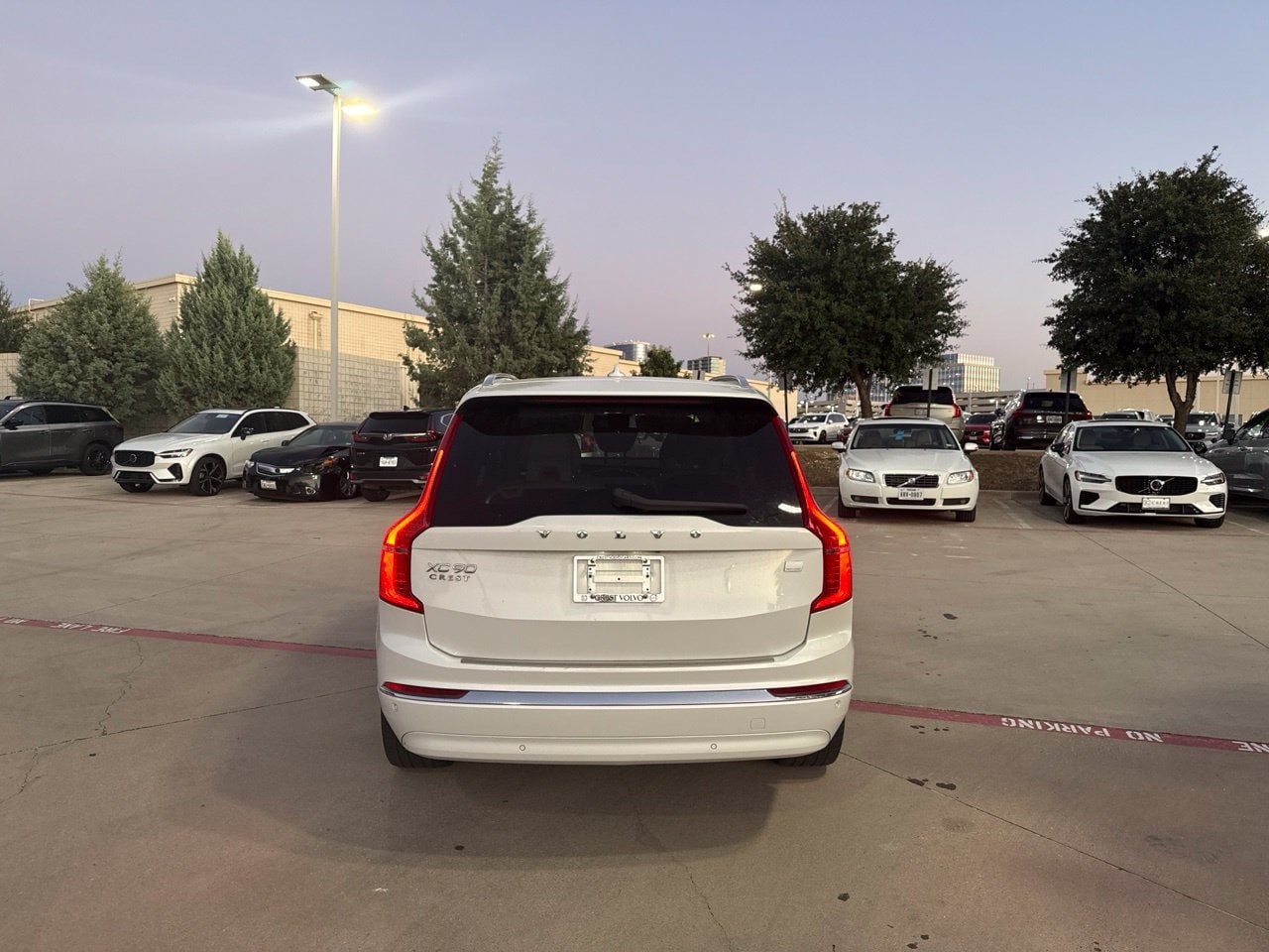 Used 2024 Volvo XC90 T8 Ultimate w/ Protection Package Premier AWD/4WD image 15