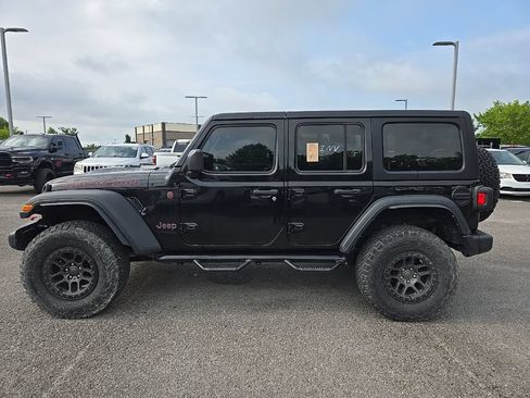 Used 2022 Jeep Wrangler Unlimited Rubicon w/ Xtreme Recon 35" Tire Package AWD/4WD image 4