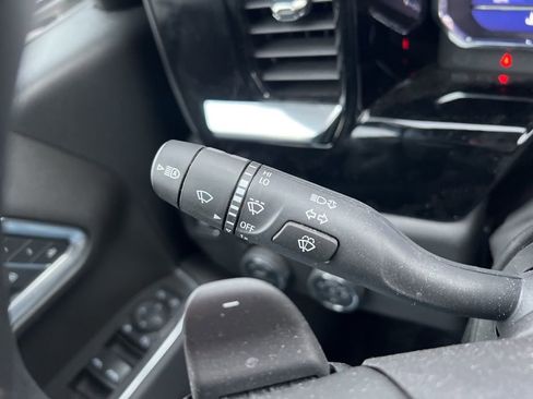 Used 2025 Chevrolet Silverado 1500 LTZ w/ LTZ Premium Package image 15