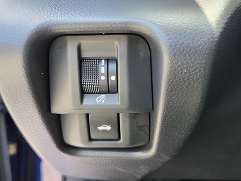 Used 2025 Toyota GR86 RWD image 12