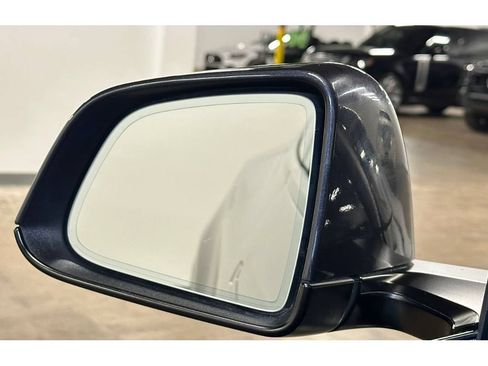 Used 2024 Tesla Model Y Long Range RWD image 33