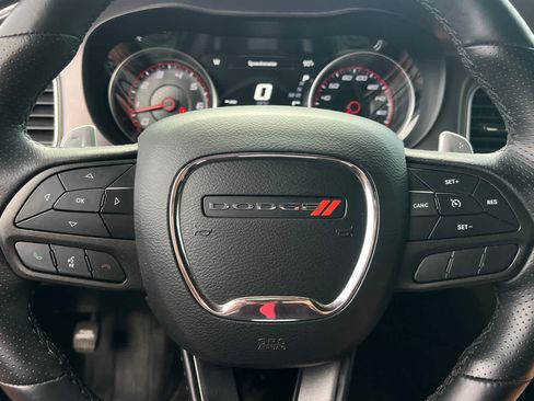 Used 2020 Dodge Charger Scat Pack w/ Navigation & Travel Group RWD image 25