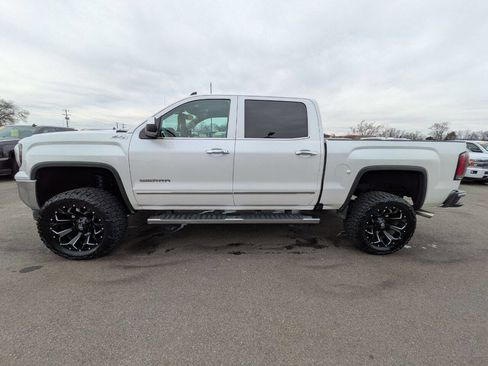 Used 2018 GMC Sierra 1500 SLT w/ SLT Premium Package image 3