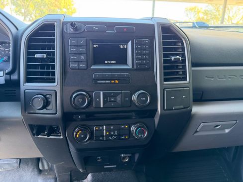 Used 2017 Ford F350 XL image 30