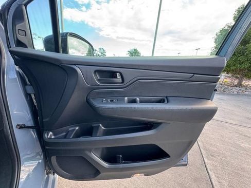 Used 2025 Honda Odyssey Sport-L image 32