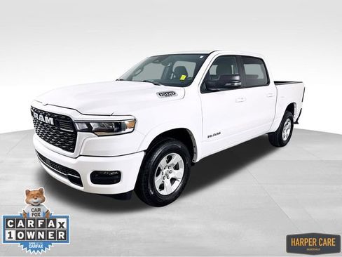 Used 2025 RAM 1500 Big Horn AWD/4WD image 1